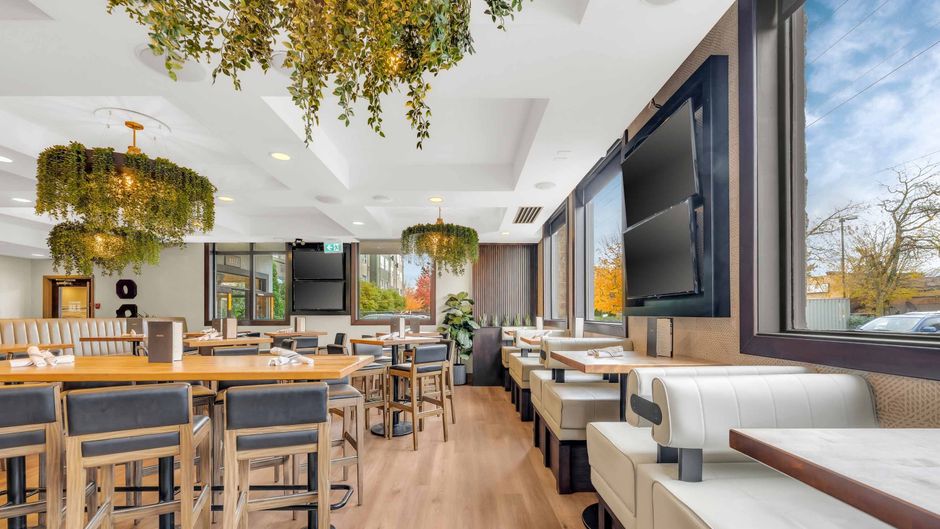 Sandman Hotel Vancouver Airport Restaurant