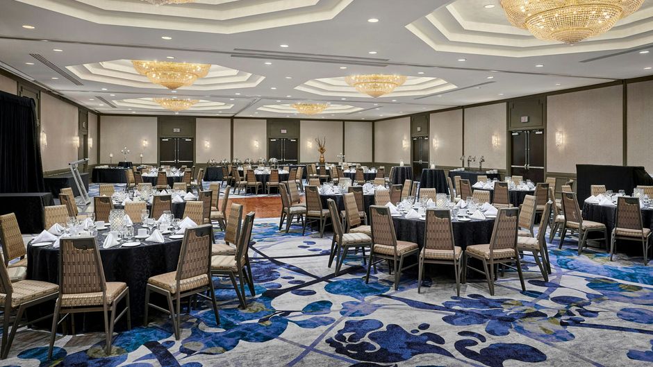 Sheraton Hamilton Hotel Meeting