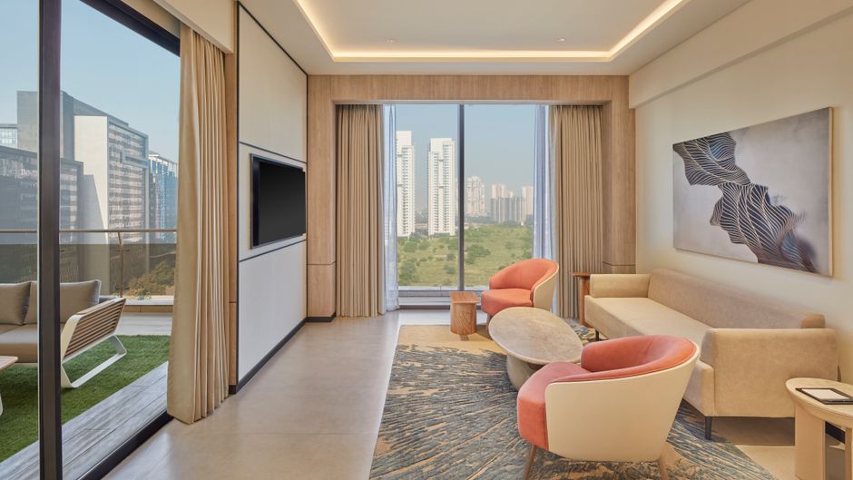 Hilton Gurugram Baani City Centre Room