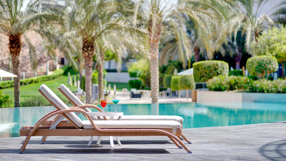 Crowne Plaza Muscat OCEC Lobby