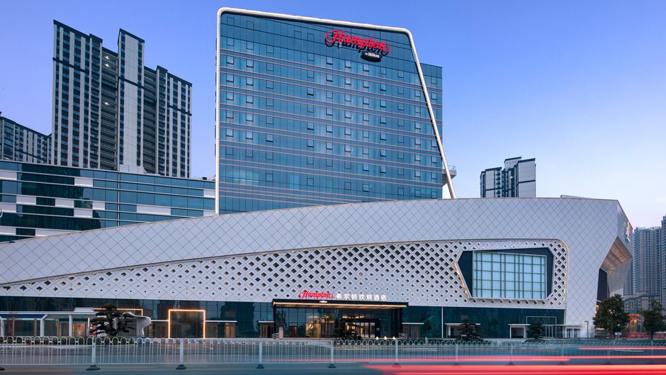 Hampton Changsha Moon Island Exterior