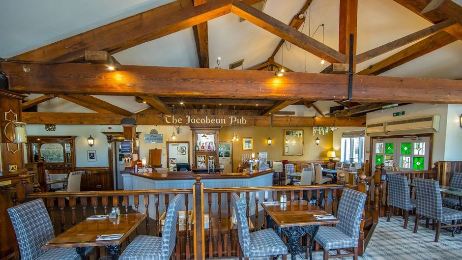 Rogerthorpe Manor Hotel Restaurant