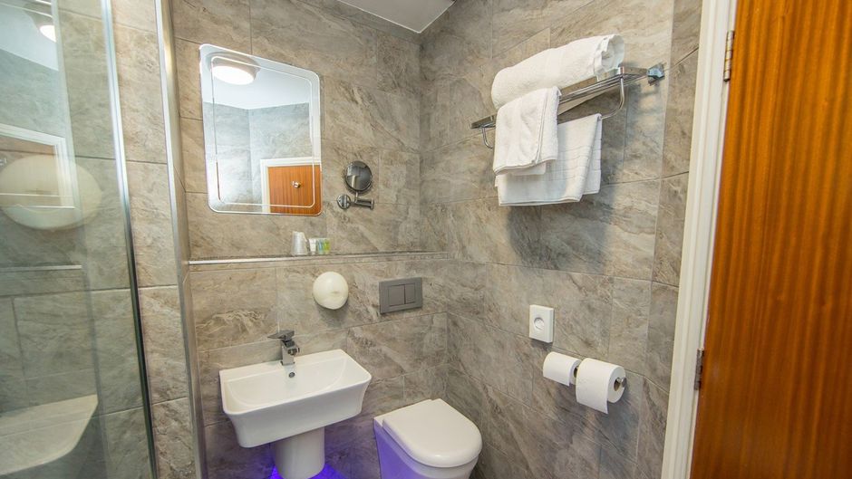Rogerthorpe Manor Hotel Other