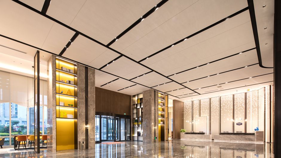 Hampton by Hilton Linyi Linshu Lobby