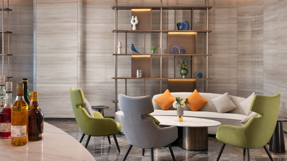 Hampton Ningde Lithium Electricity Town Lobby