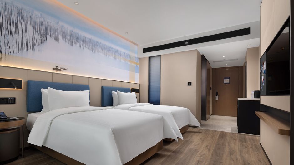 Hampton Ningde Lithium Electricity Town Room