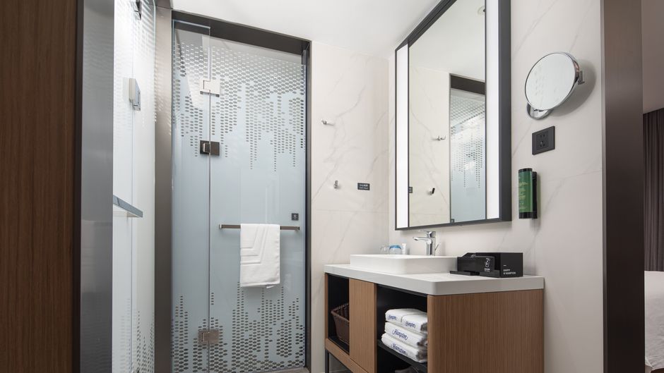 Hampton Hilton Langfang City Center Room