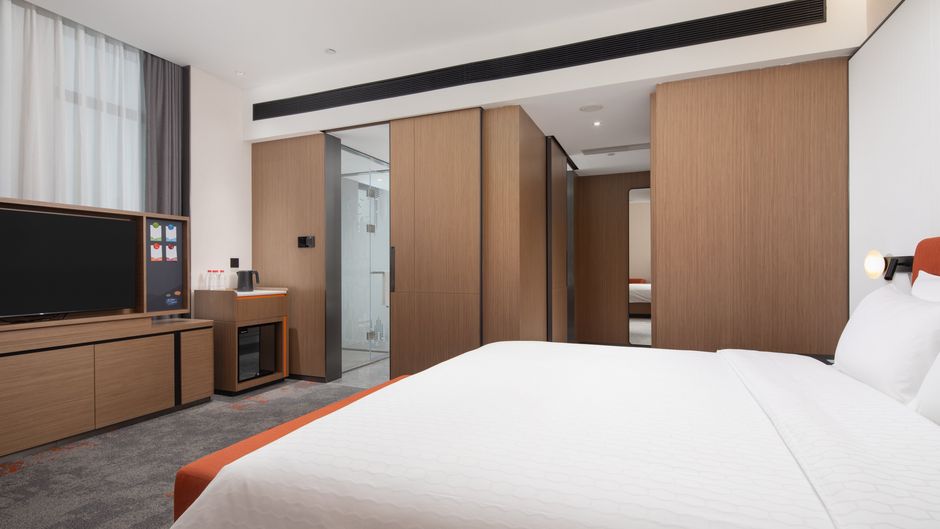 Hampton Hilton Langfang City Center Room