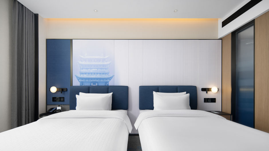 Hampton TYN Yuci Anning Street Room