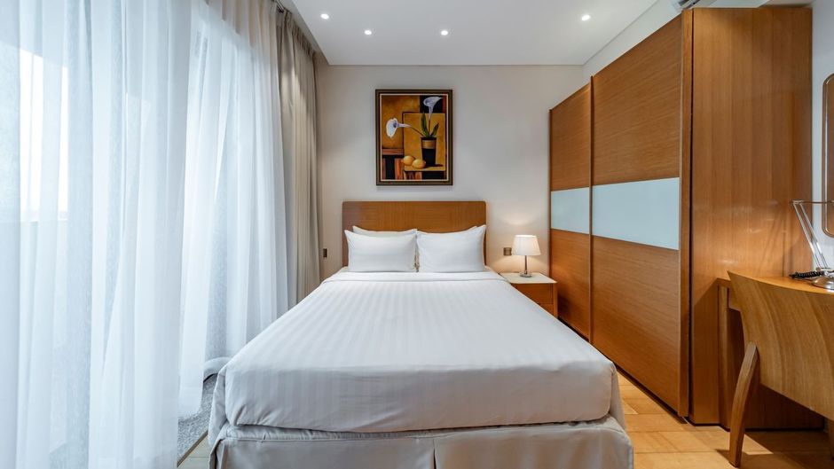 Sherwood Residence Pasteur Room