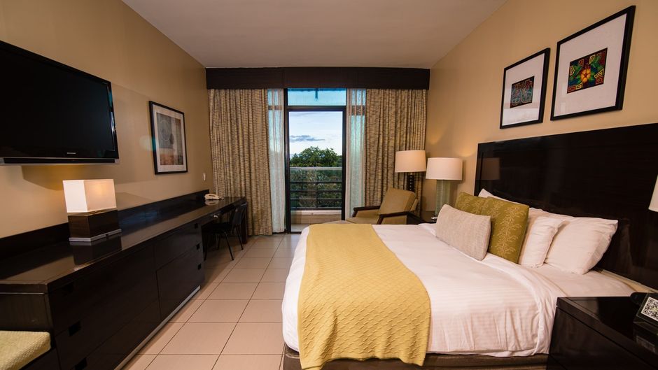 Summit Rainforest & Golf Resort Room
