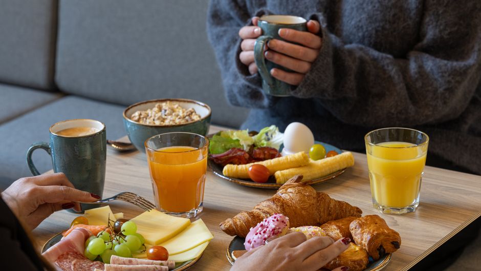 Holiday Inn Exp  Suites Sion Restaurant