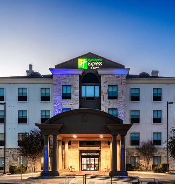 Holiday Inn Express & Suites Del Rio