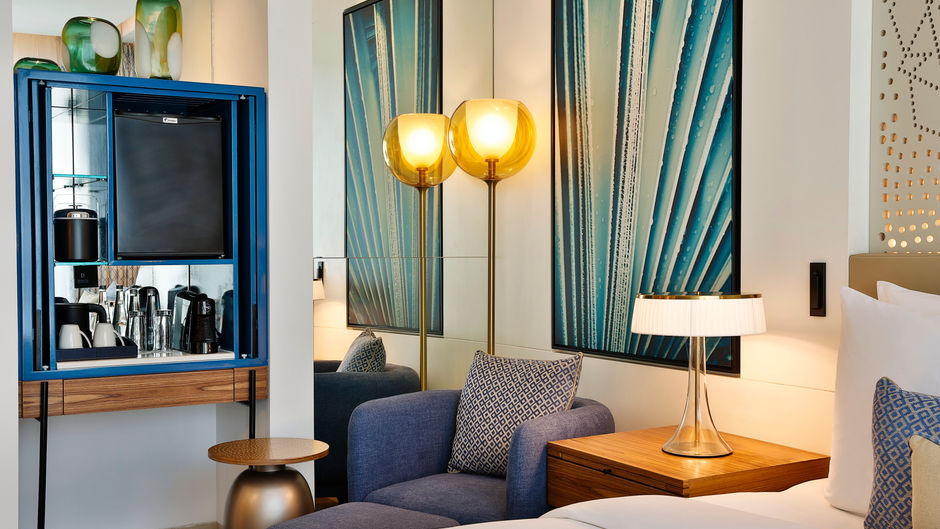 Th8 Palm Dubai Beach Resort-Vignette Col Room