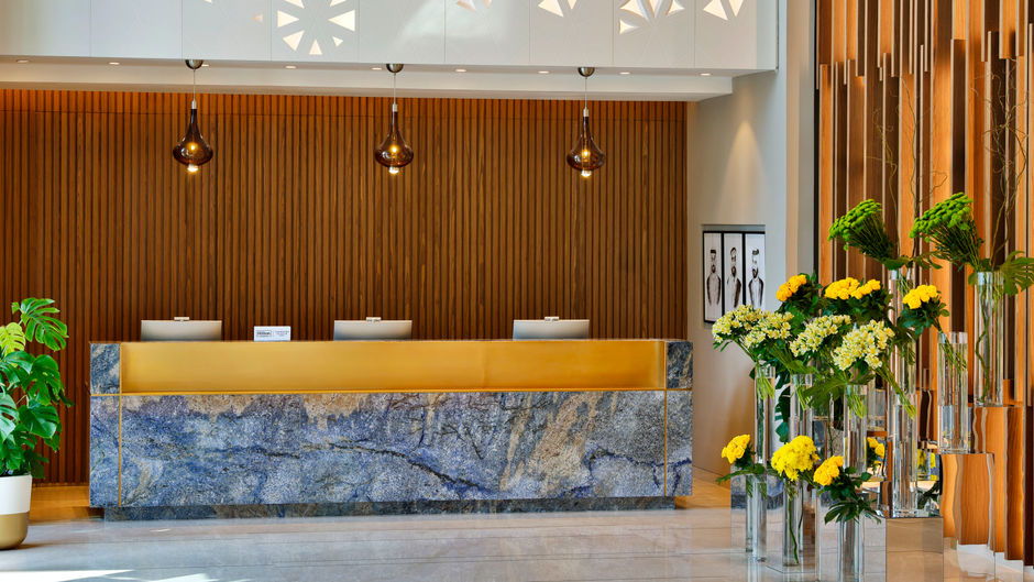Th8 Palm Dubai Beach Resort-Vignette Col Lobby