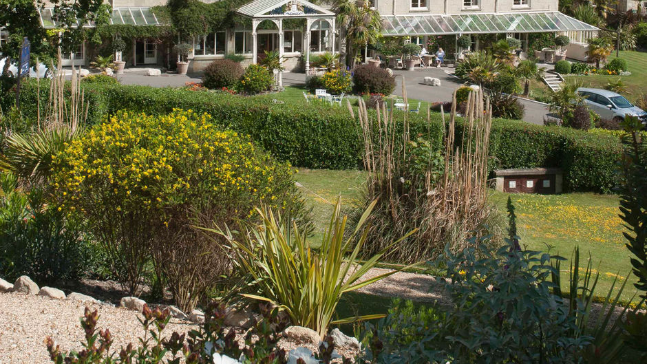 The Royal Hotel Exterior