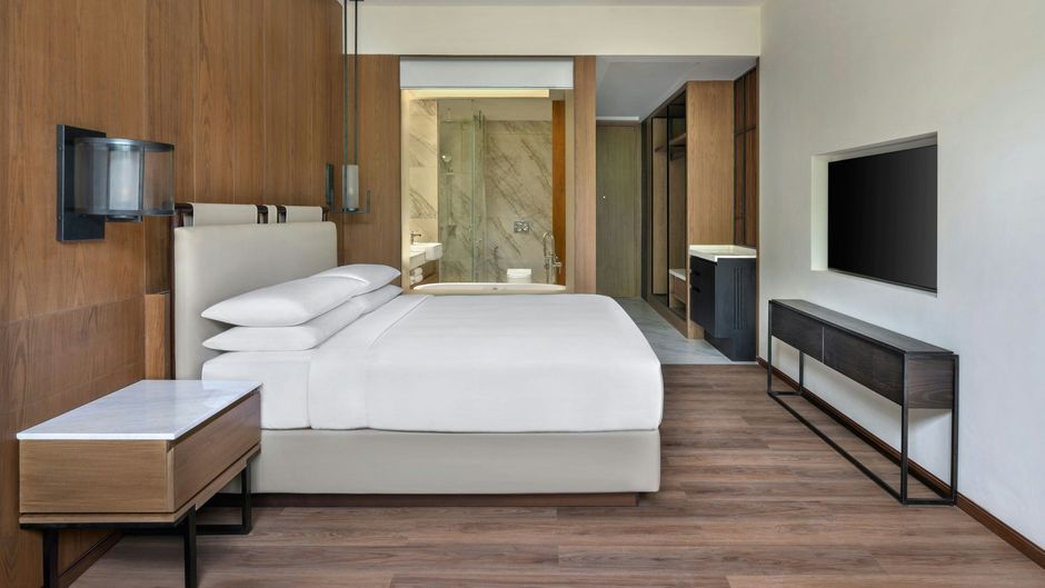 Jim Corbett Marriott Resort Spa Room