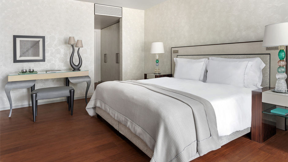 Hotel Eden Roc Room