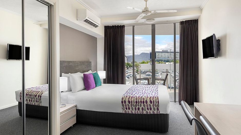 Park Regis City Quays Room