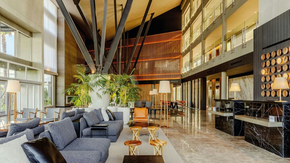 Sheraton Greenville Polo & Resort Lobby