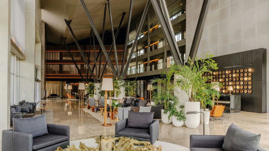 Sheraton Greenville Polo & Resort Lobby