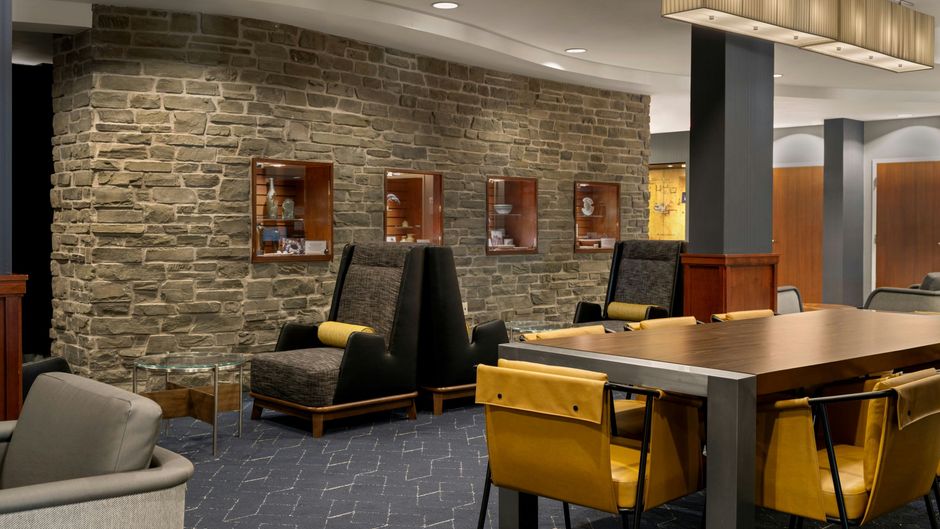 Courtyard by Marriott Halifax Downtown Lobby