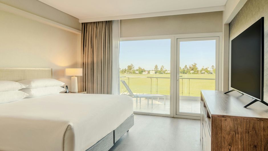 Sheraton Greenville Polo & Resort Suite
