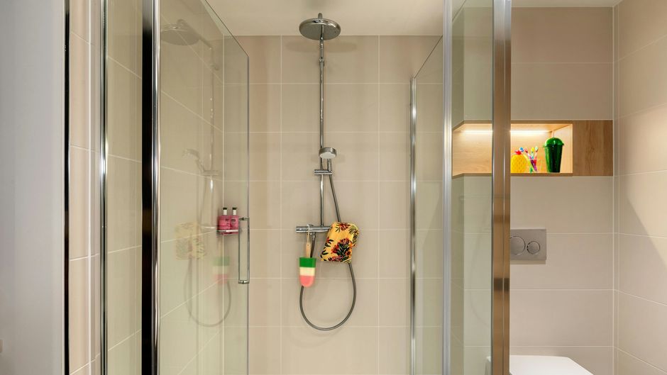 MOXY Berlin Ostbahnhof Room