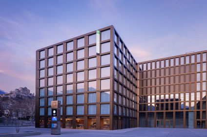 Holiday Inn Exp  Suites Sion