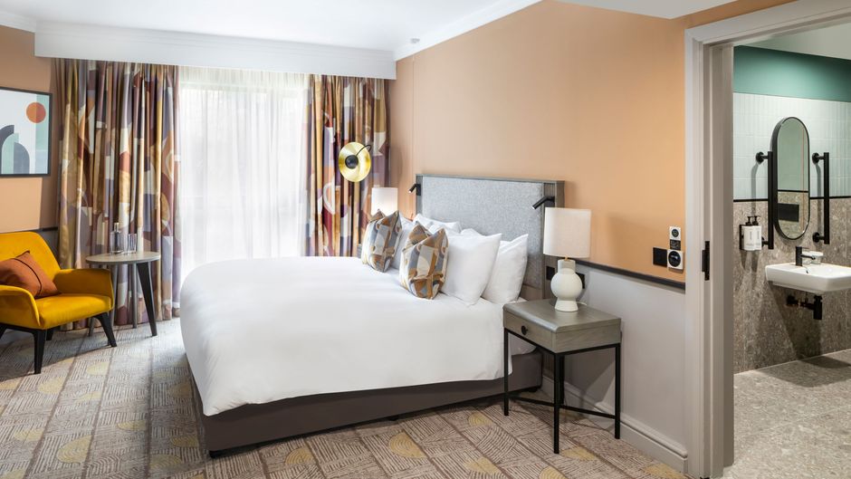Holiday Inn Fareham Room