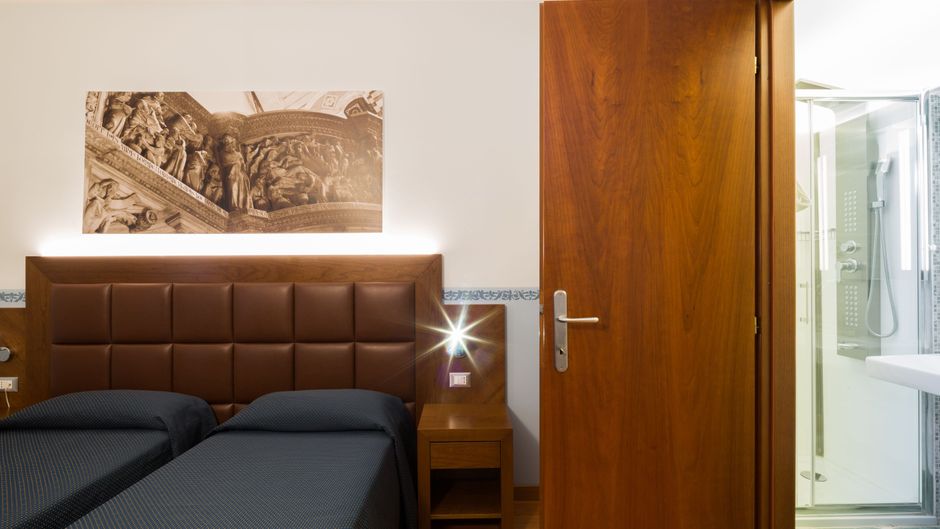 Terminus & Plaza Hotel Room