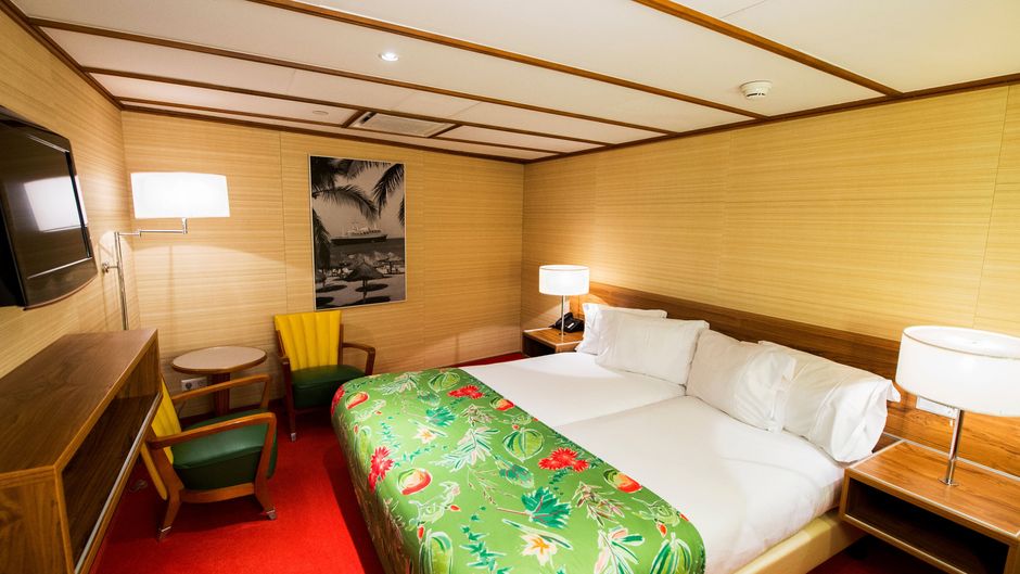 SS Rotterdam Hotel Room