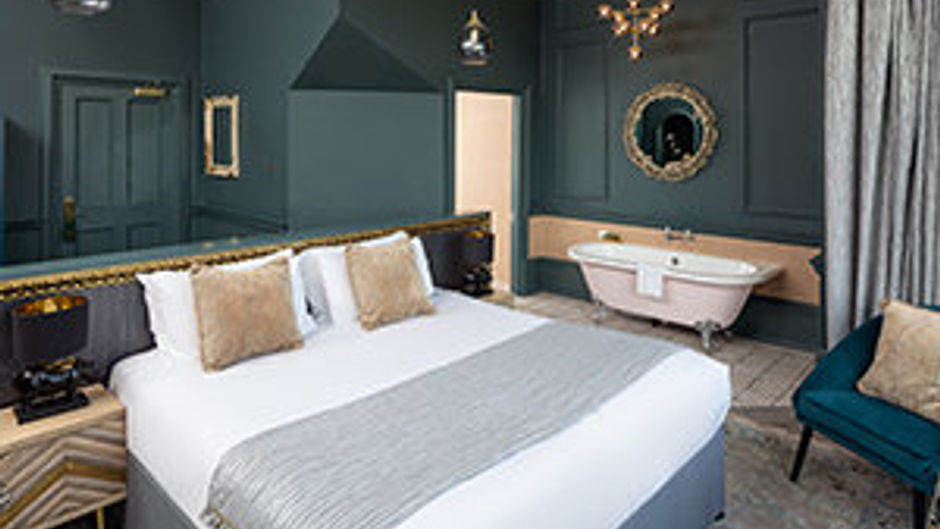Hoar Cross Hall Hotel & Spa Suite