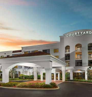 Courtyard Stuart