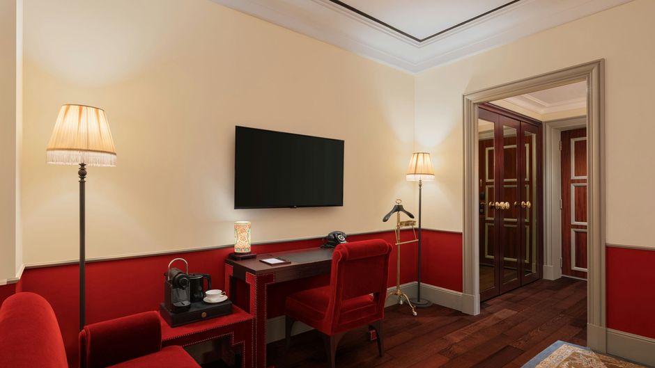 Maxwell Reserve Singapore Suite