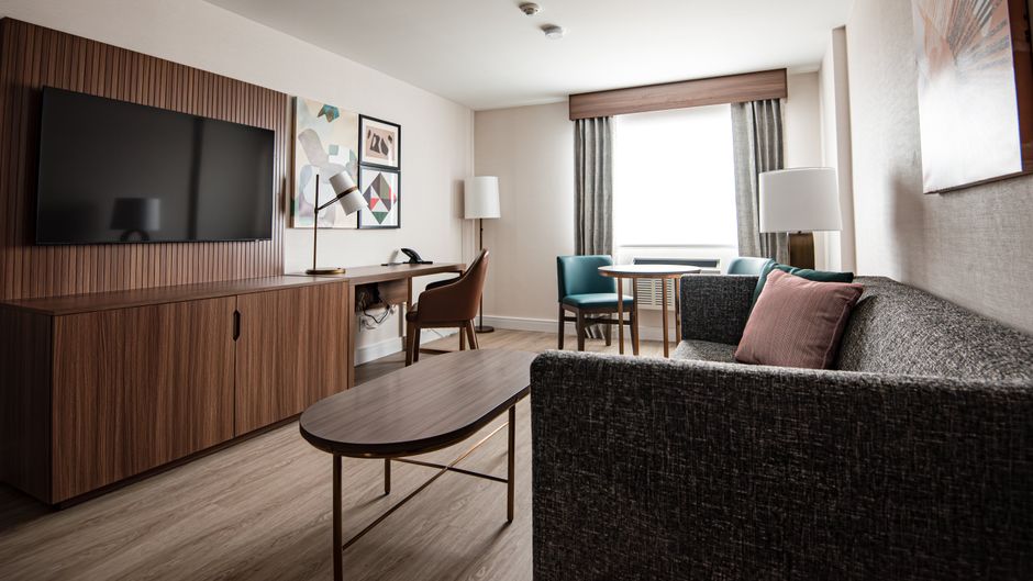 Holiday Inn & Suites Winnipeg Room