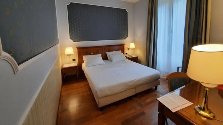 Andreola Hotel Room