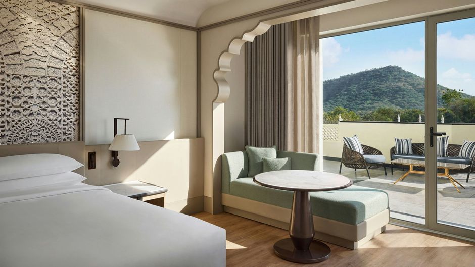 Udaipur Marriott Hotel Room