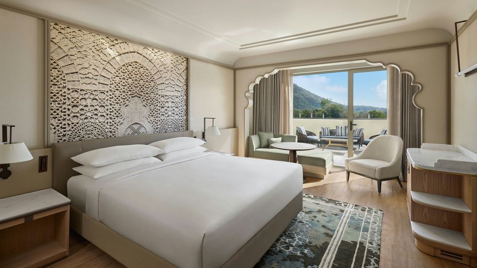 Udaipur Marriott Hotel Room