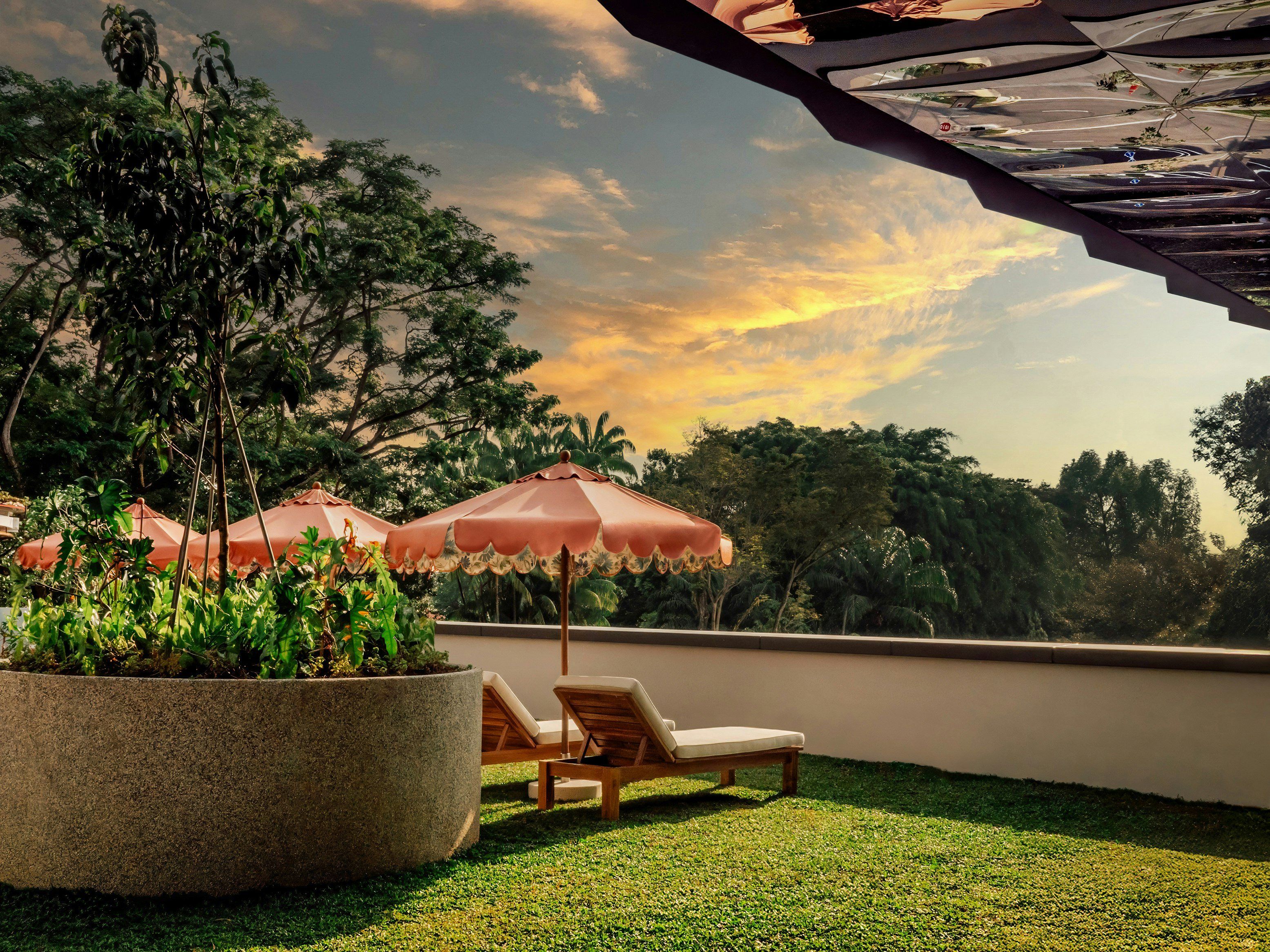 gengyib69　×2台　5%左右 The Standard, Singapore | Upscale Hotel in Singapore