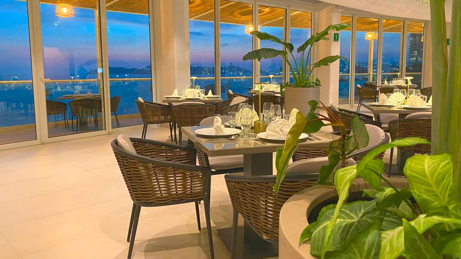 Calinda Beach Acapulco Restaurant
