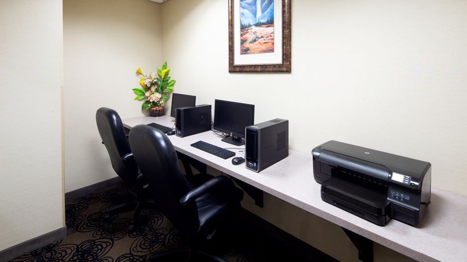 Holiday Inn Express Hotel & Suites Edson Other