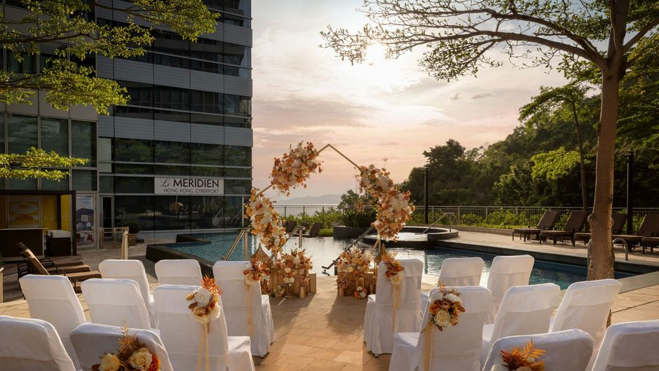 Le Meridien Cyberport Pool