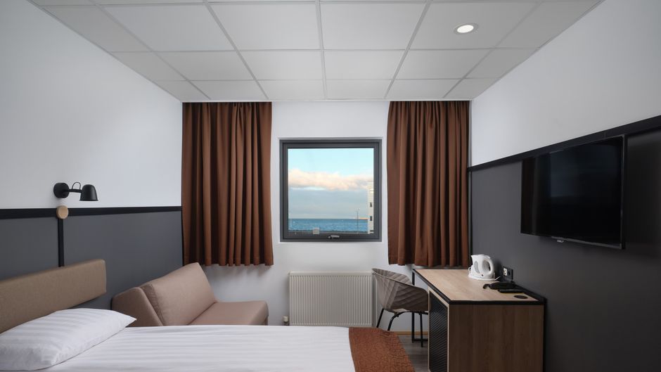 Hotel Cabin Room