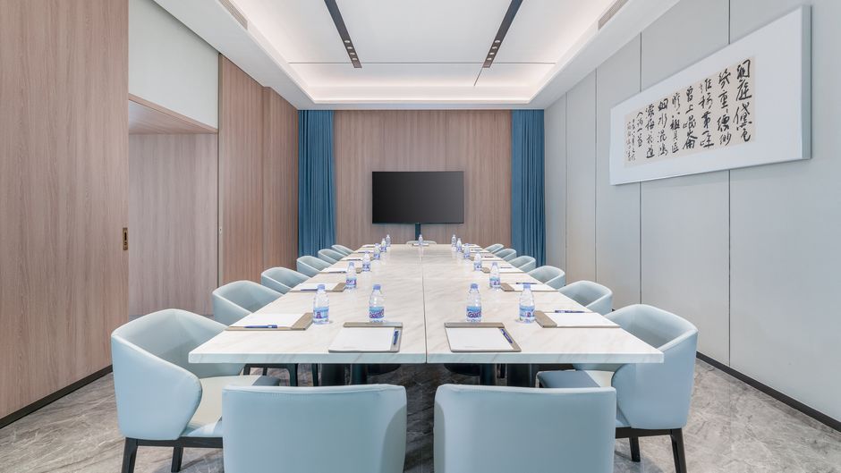 Holiday Inn Exp Grand Canal Theatre Meeting