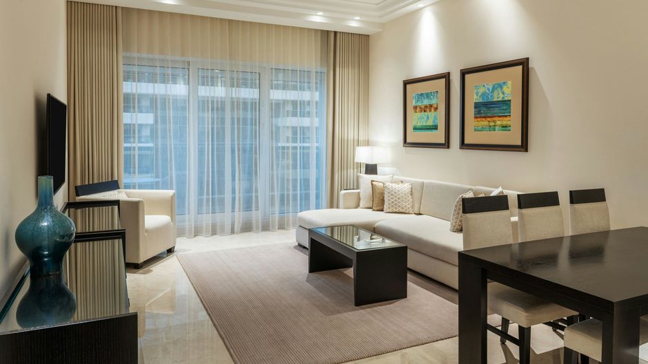 Grosvenor House, a Luxury Coll Hotel Suite