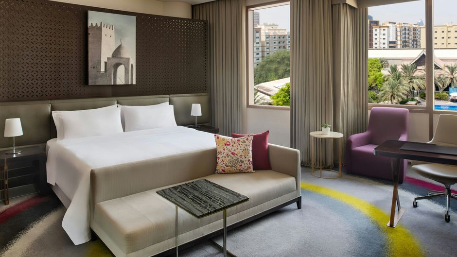 The Westin Doha Hotel & Spa Pool