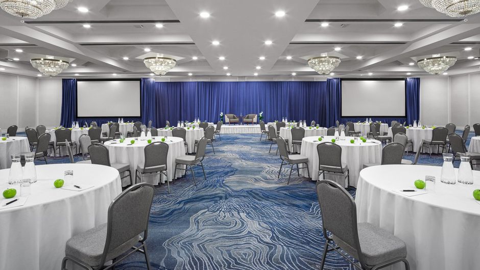 Chelsea Hotel, Toronto Meeting