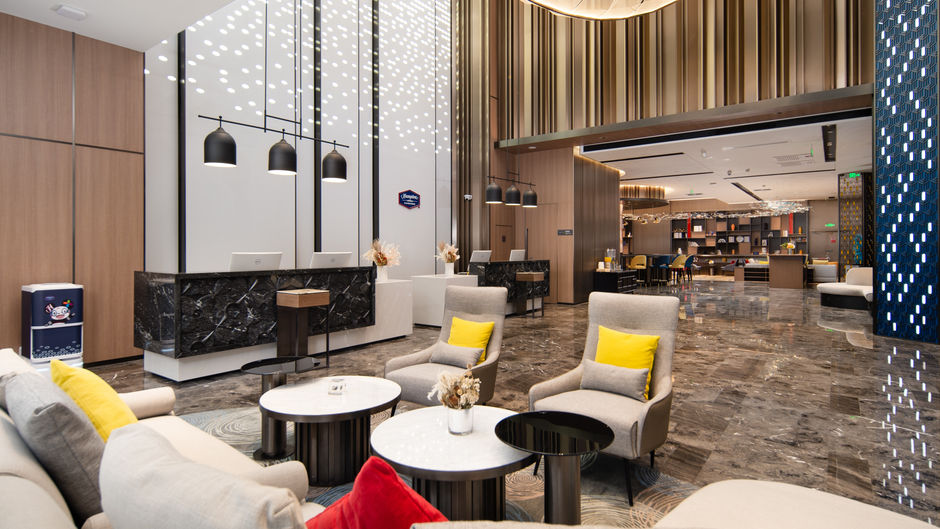 Hampton by Hilton Turpan Lobby