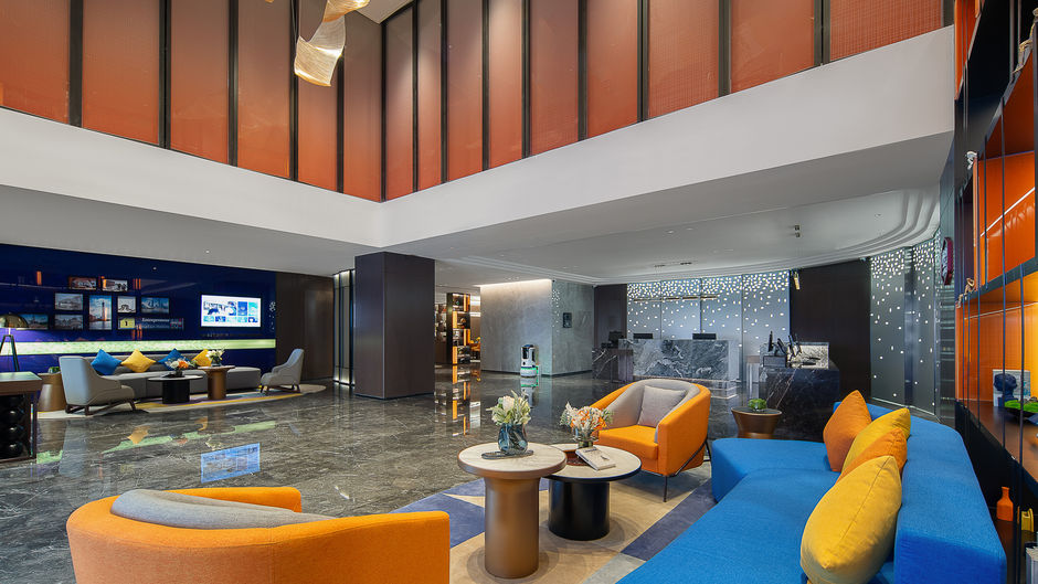 Hampton CAN Railway Station Lobby
